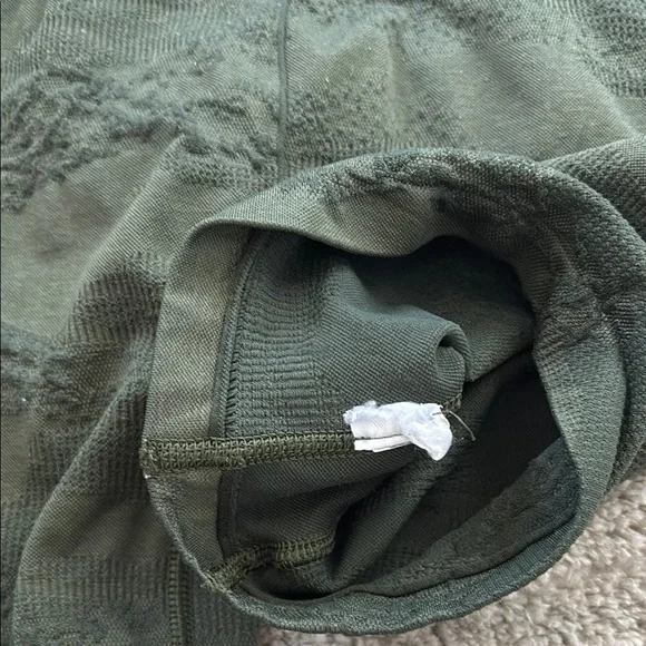 Gymshark Women's Green Seamless Shorts - Picture 6 of 6